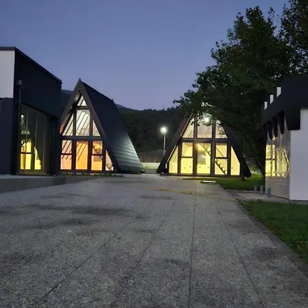 Golden A-frame 2 Bihać