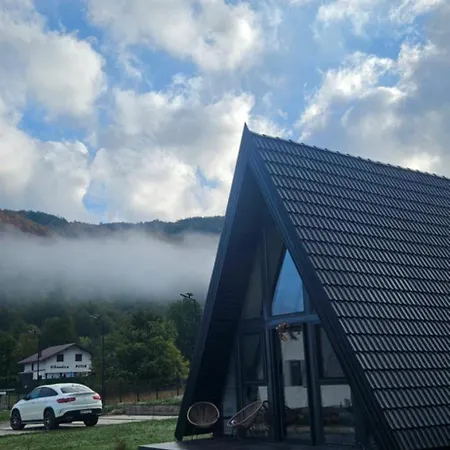 Golden A-frame 2 Bihać